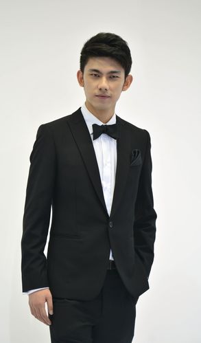 胡颜意 视觉与舞美负责人